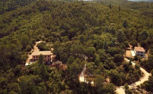 Finca en Chateauvert, Provenza-Alpes-Costa Azul, Francia 1