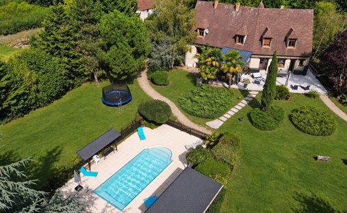 House in Saint-Gondon, Centre-Val de Loire, France 1
