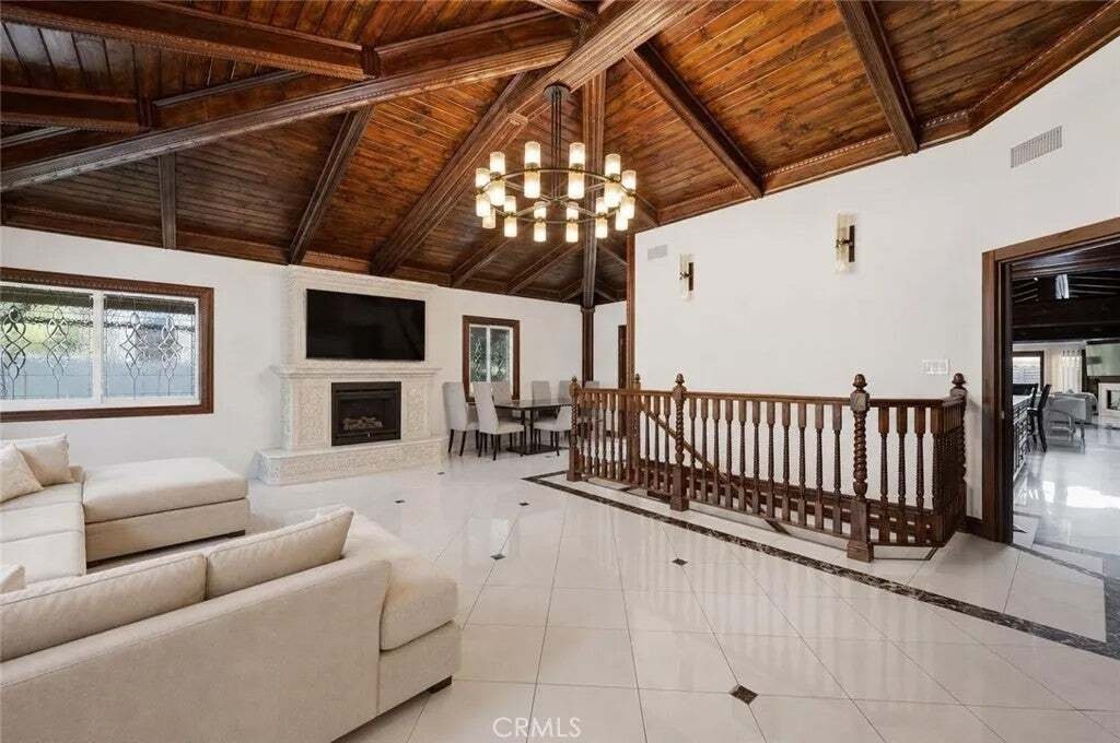 House in Glendale, California, United States 4 - 18638280