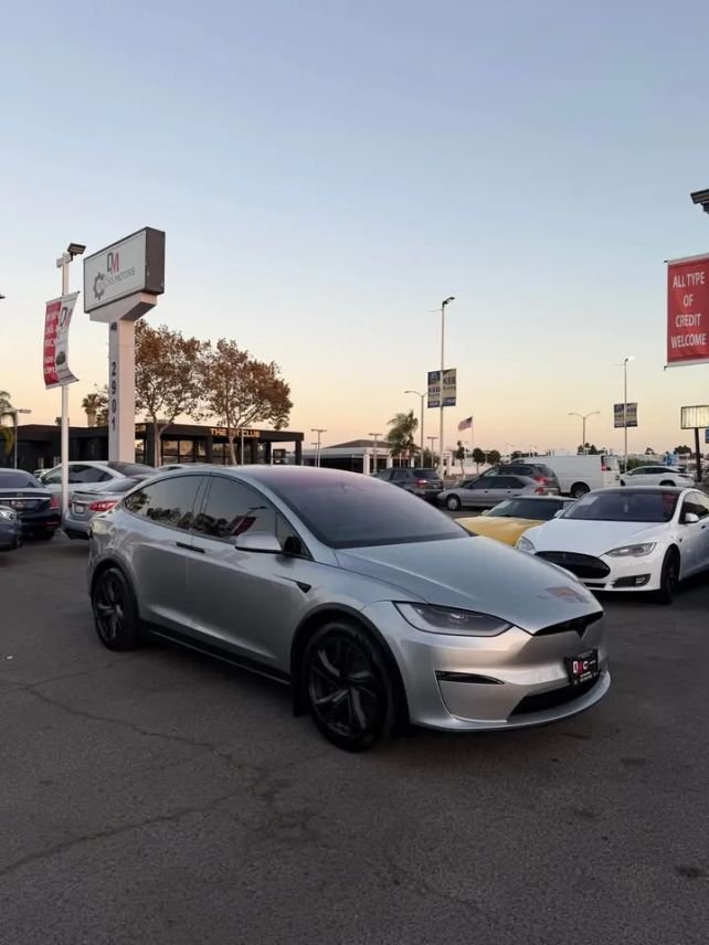 Suv in Costa Mesa, CA, United States 3 - 18911936