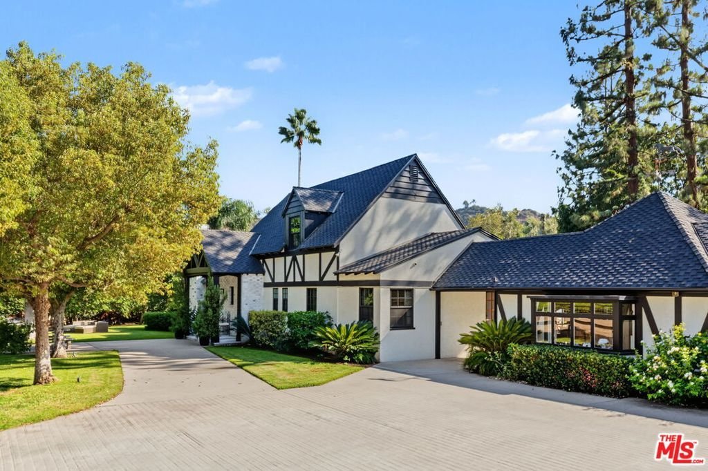 House in Glendale, California, United States 5 - 18908884