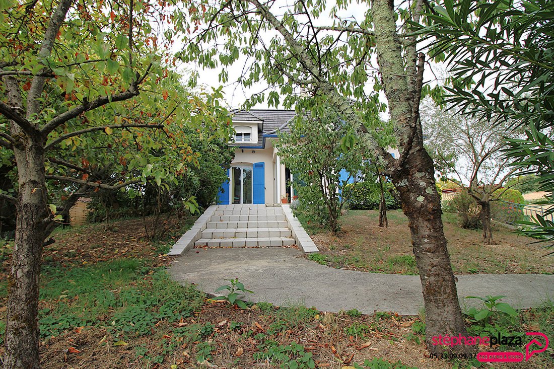 Villa in Villenave-d'Ornon, Nouvelle-Aquitaine, France 1 - 18911609