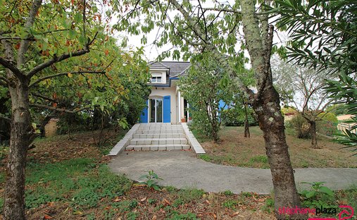 Villa in Villenave-d'Ornon, Nouvelle-Aquitaine, France 1