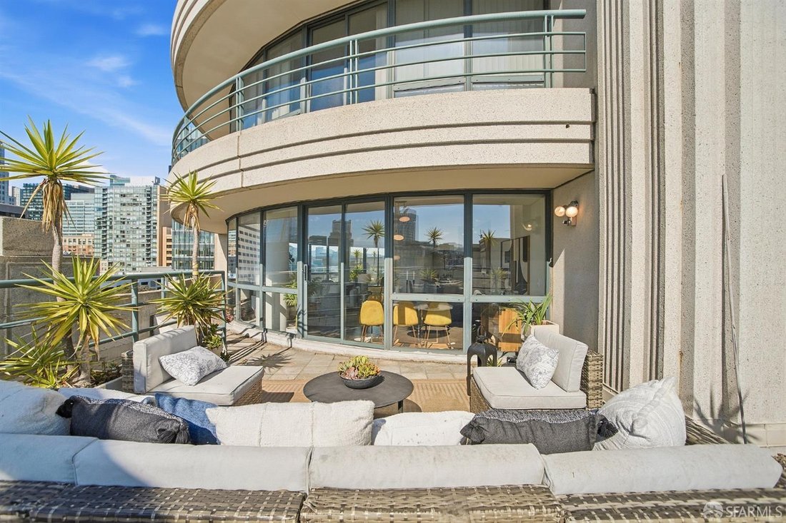 Condo in San Francisco, California, United States 3 - 18913971