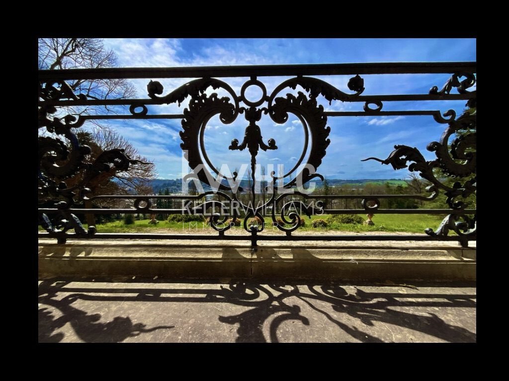 Chateau in L'Etrat, Auvergne-Rhône-Alpes, France 2 - 18912487