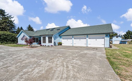 House in Gasquet, California, United States 1