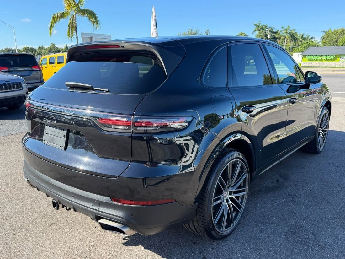 Suv in North Fort Myers, FL, United States 5 - 18914661
