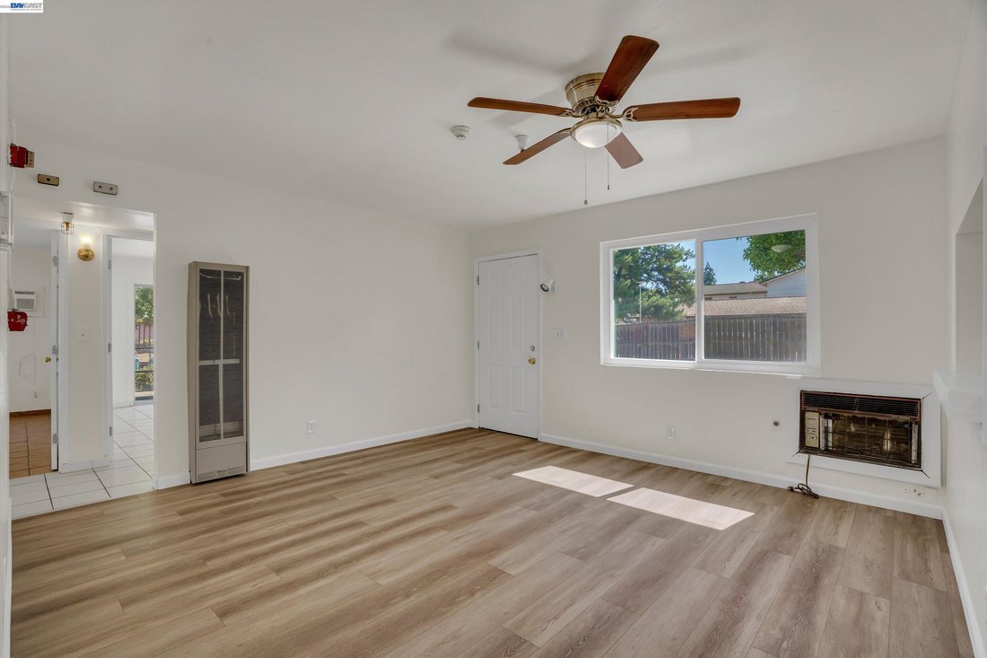 House in Stockton, California, United States 4 - 18913580
