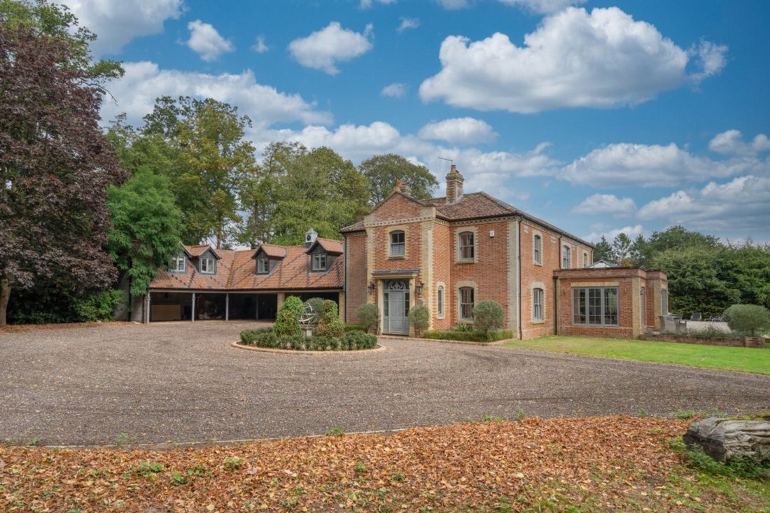 House in Norfolk, England 1 - 18913449