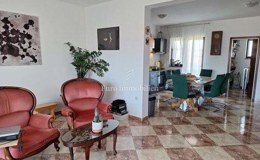 Haus in Mjesni odbor Busoler, Grad Pula, Gespanschaft Istrien 1