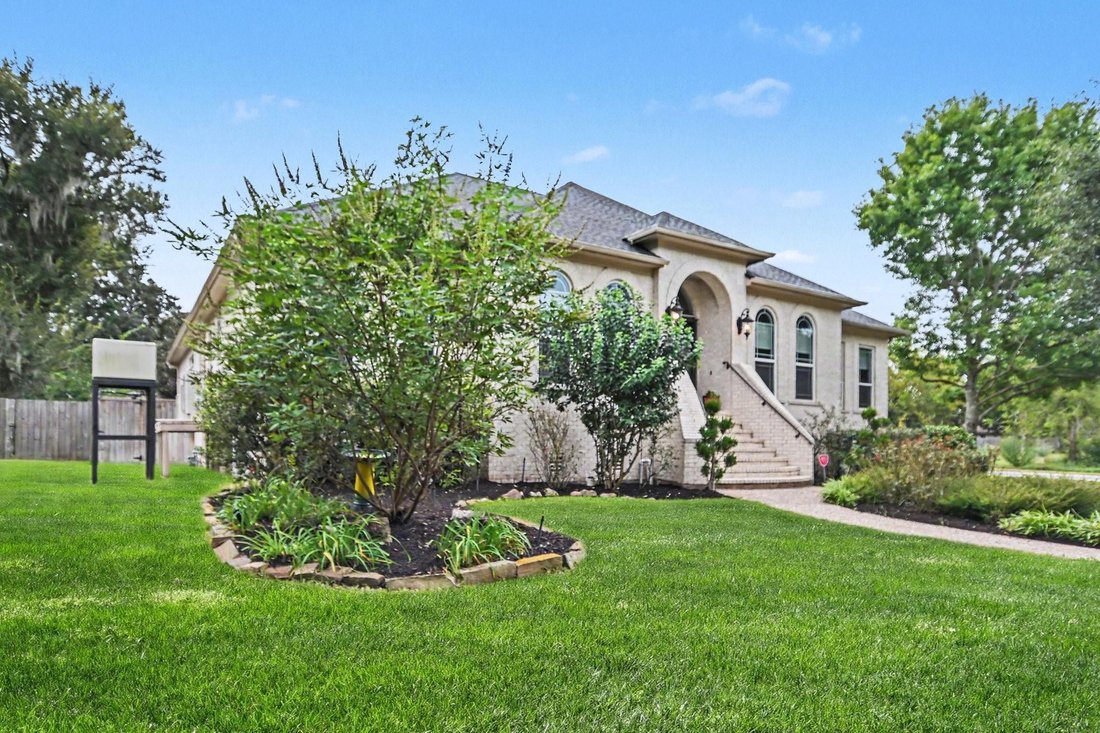 House in Friendswood, Texas, United States 4 - 18910512