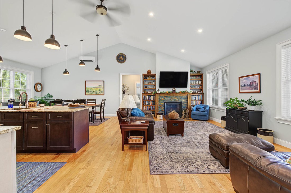 House in Brunswick, Maine, United States 3 - 18913064
