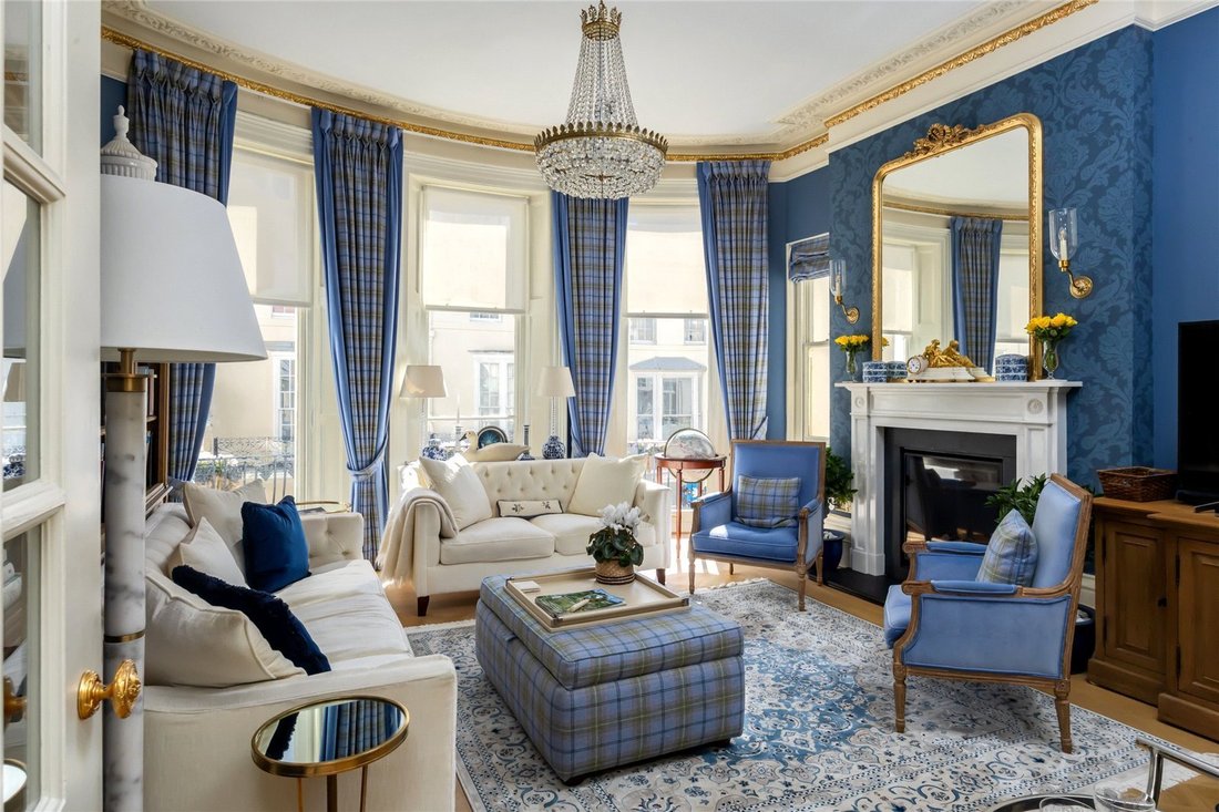 Apartment in Hove, England 3 - 18906955