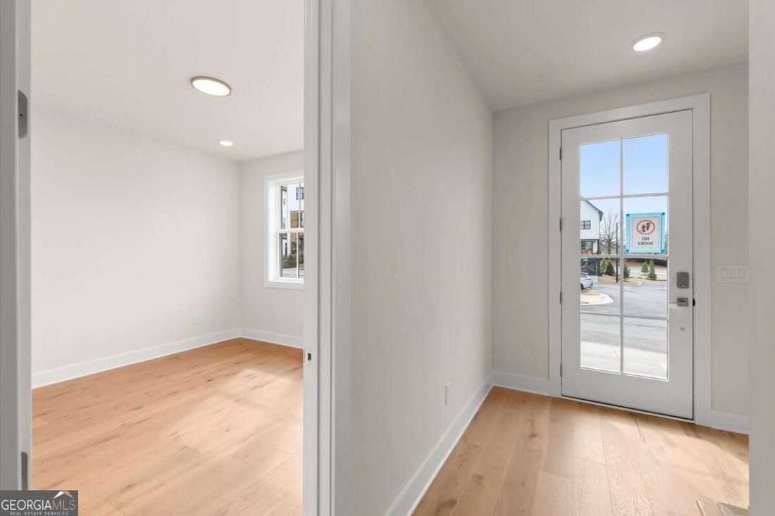 Townhouse in Alpharetta, Georgia, United States 5 - 18915533