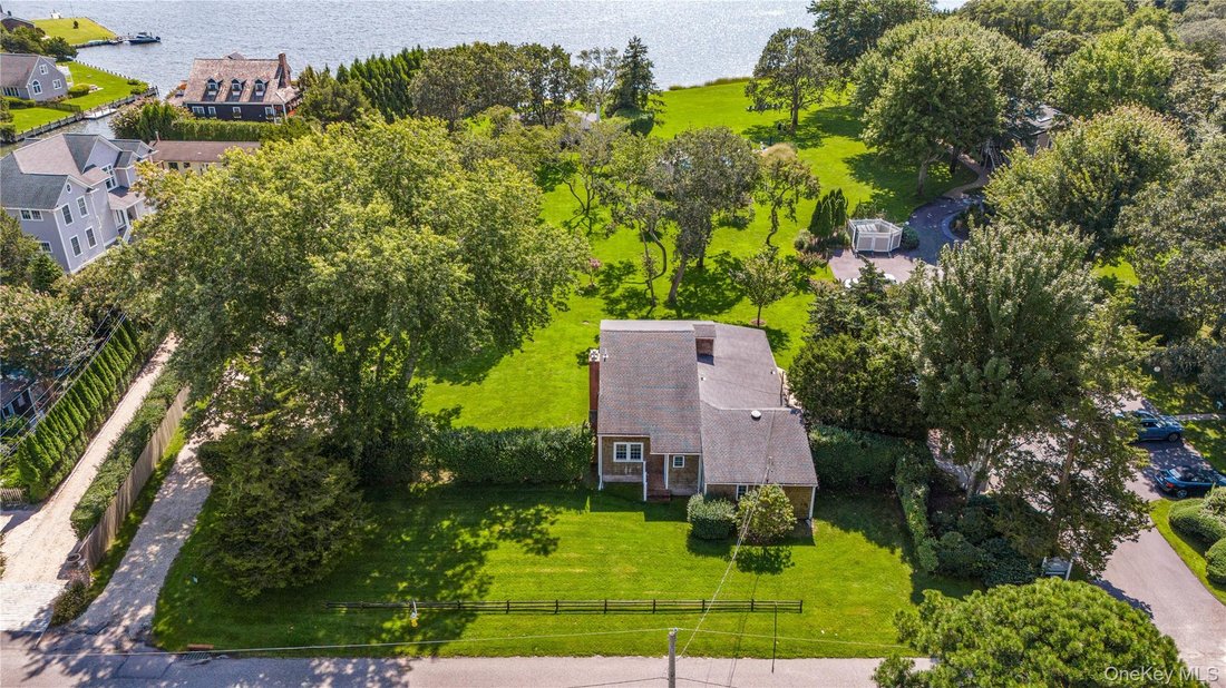 Co Op in Southampton, New York, United States 1 - 18917085
