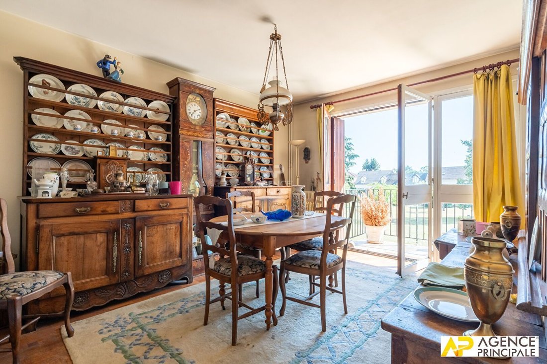 Apartment in Napoleon, Maisons-Laffitte, France 1 - 18916193