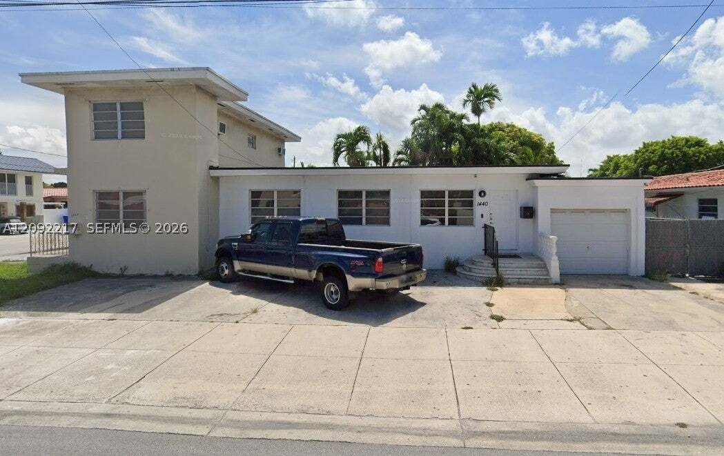 House in Miami, Florida, United States 1 - 18918797