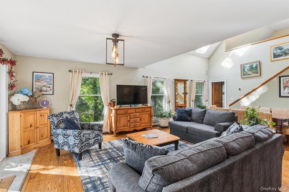 House in Peconic, New York, United States 3 - 18920719