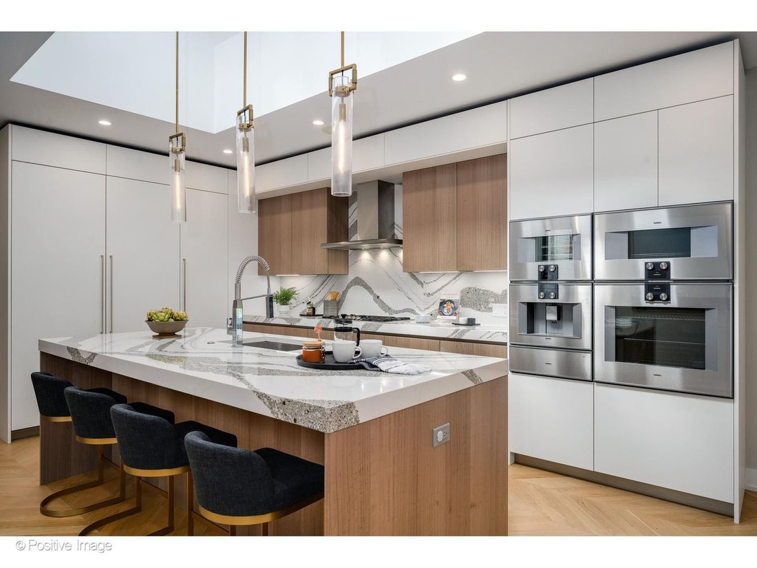 Condo in Chicago, Illinois, United States 2 - 18914227