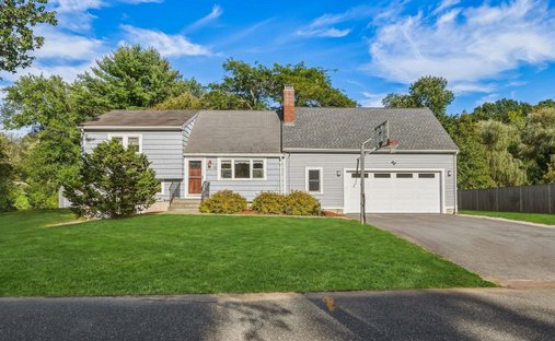 House in Wayland, Massachusetts, United States 1