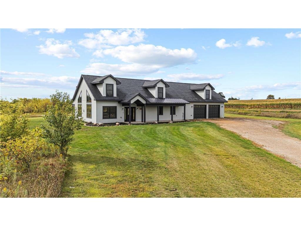 House in Amery, Wisconsin, United States 2 - 18909614