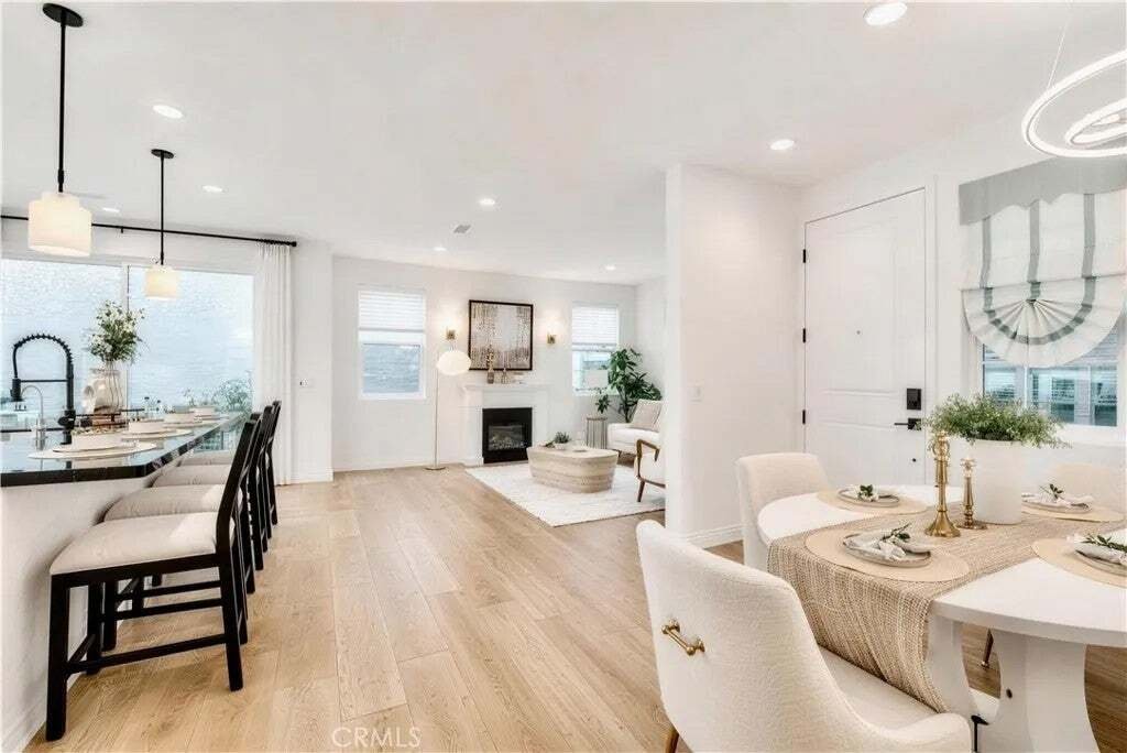 Condo in Irvine, California, United States 5 - 18649528