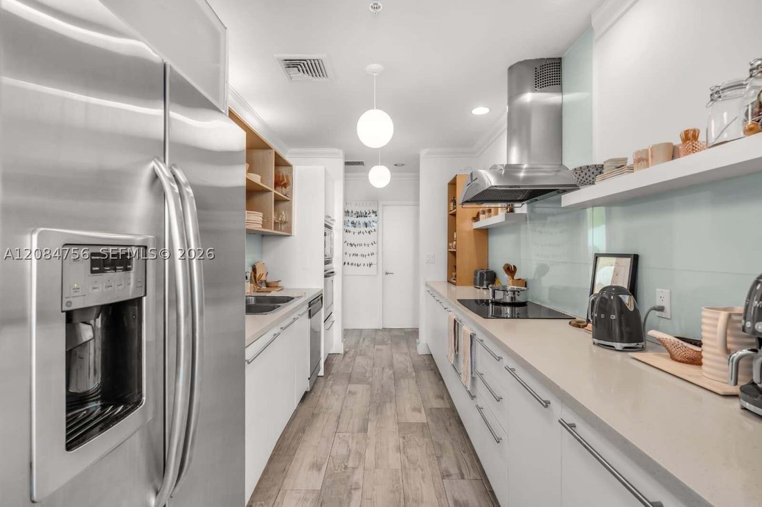 Condo in Miami Beach, Florida, United States 5 - 18854631