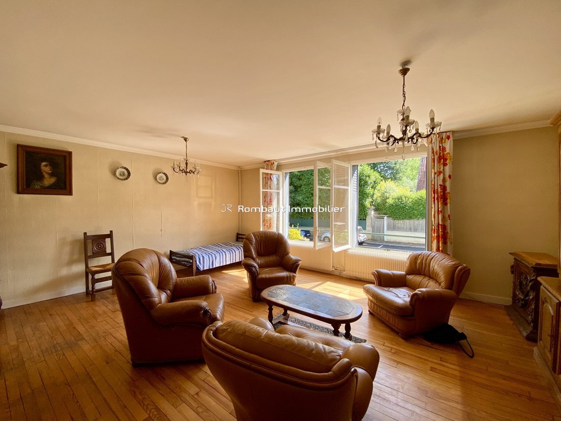 House in Bourg-La Feuillaume Nord, La Celle-Saint-Cloud, France 1 - 18124694