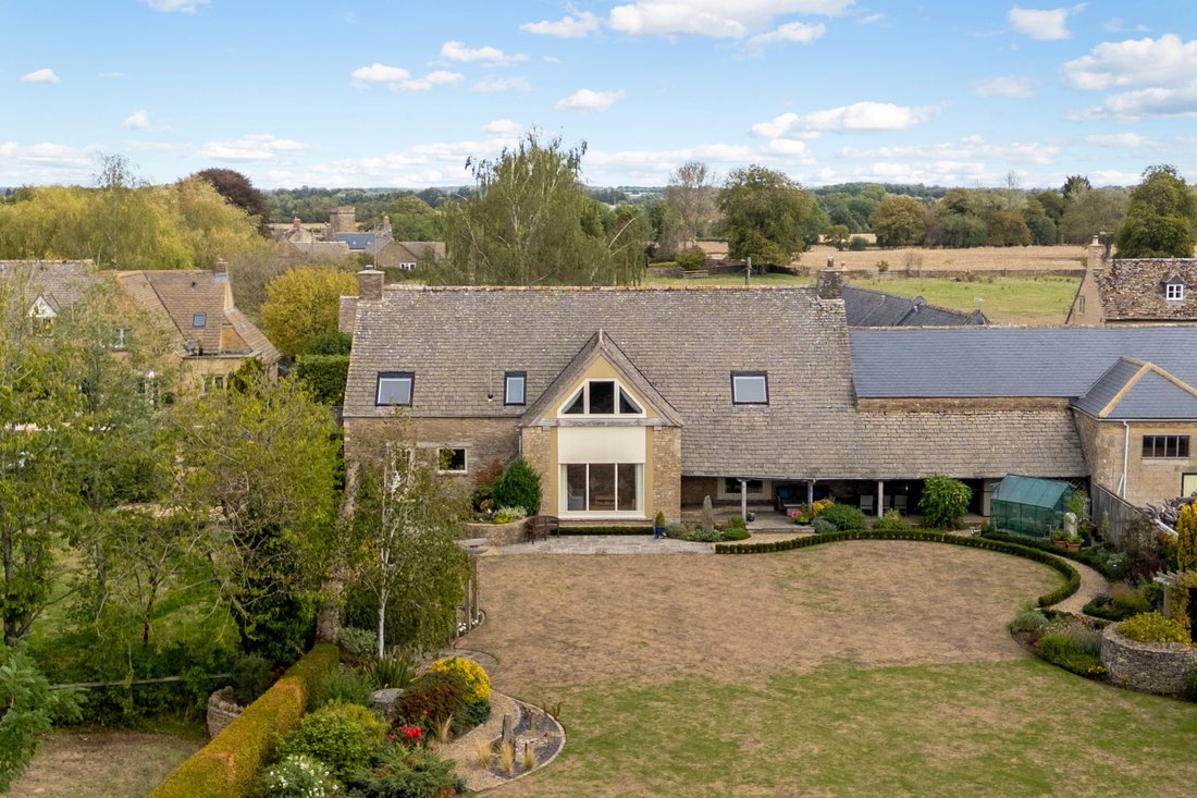 Haus in Gloucestershire, England 1 - 18906508