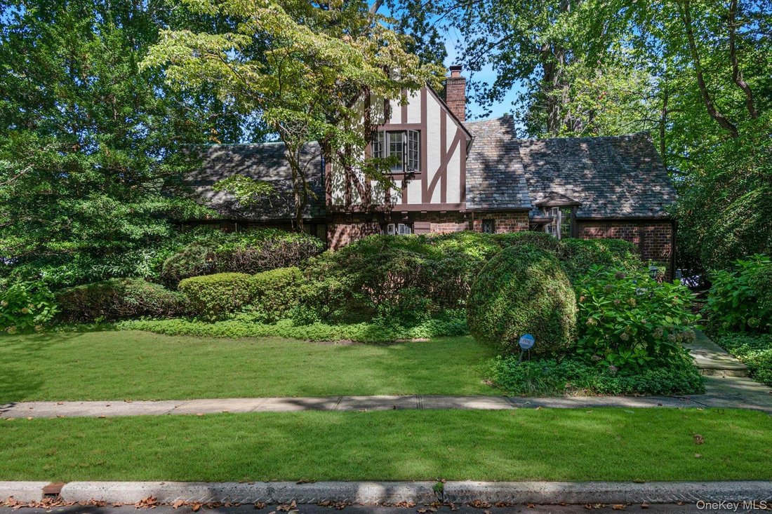 House in Great Neck, New York, United States 1 - 18908304