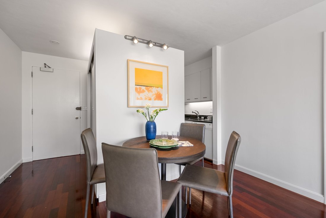 Condo in Cambridge, Massachusetts, United States 5 - 18912801