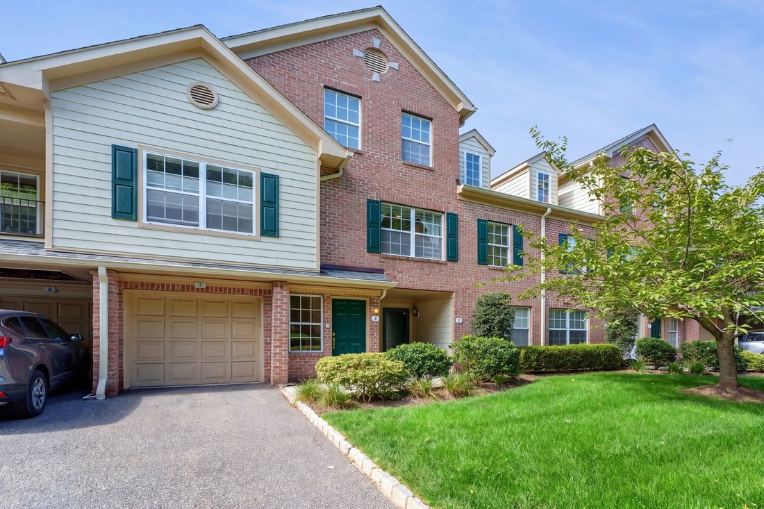 Townhouse in Morris Township, New Jersey, United States 1 - 18905154