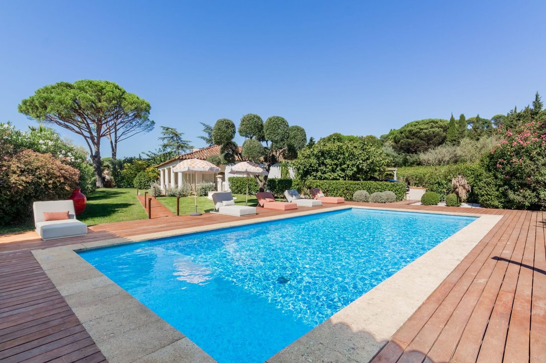 Villa in Grimaud, Provence-Alpes-Côte d'Azur, Frankreich 3 - 18913677