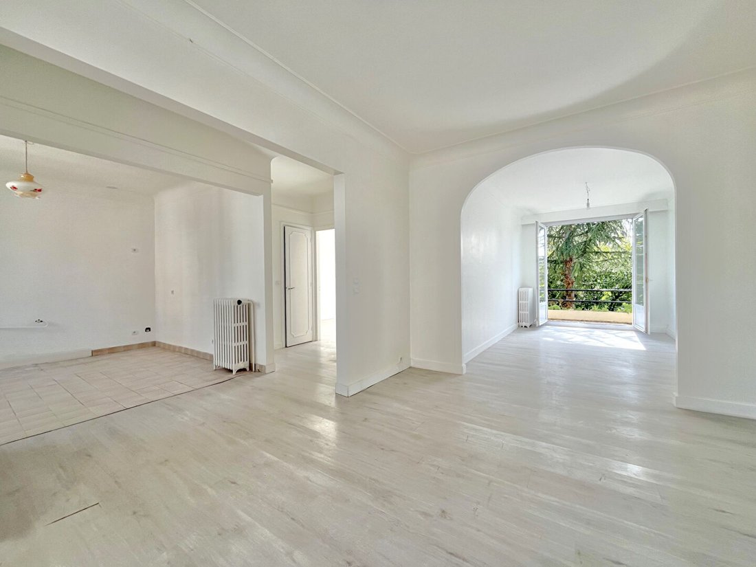 House in Vincennes, Ile-de-France, France 2 - 18914103