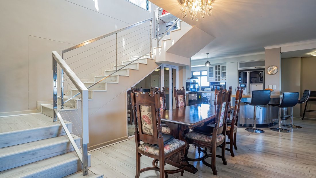 Penthouse in Sea Point, Atlantic Seaboard, Cape Town 5 - 18915225