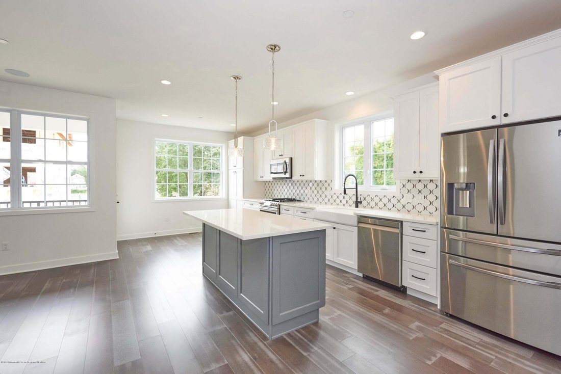 Condo in Red Bank, New Jersey, United States 3 - 18908759