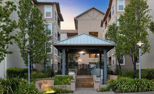 Condo in Millbrae, California, United States 1
