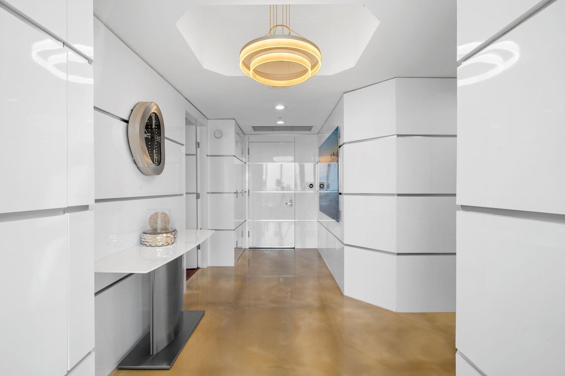 Condo in Fort Lauderdale, Florida, United States 2 - 18906454