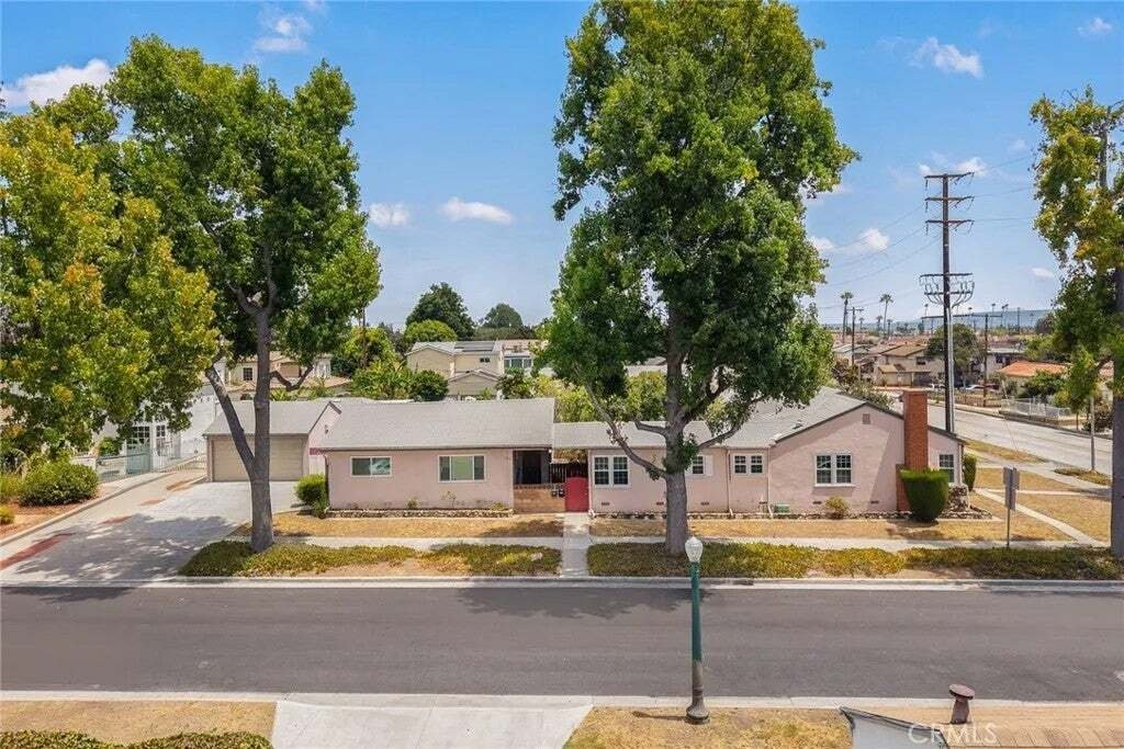 Altro a Alhambra, California, Stati Uniti 5 - 18646520