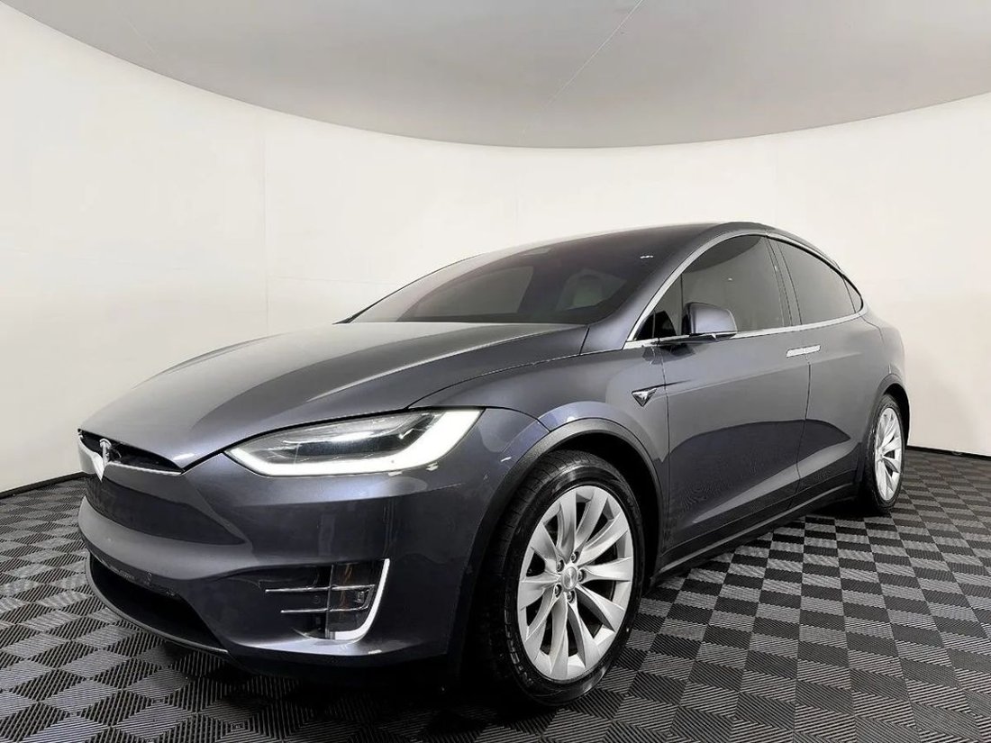 Suv in Lynnwood, WA, United States 2 - 18911808