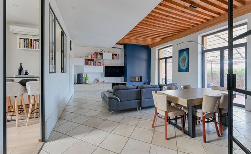 Casa a Lissieu, Auvergne-Rodano-Alpi, Francia 1