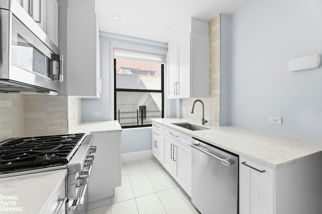 Co Op in New York, New York, United States 5 - 18917322