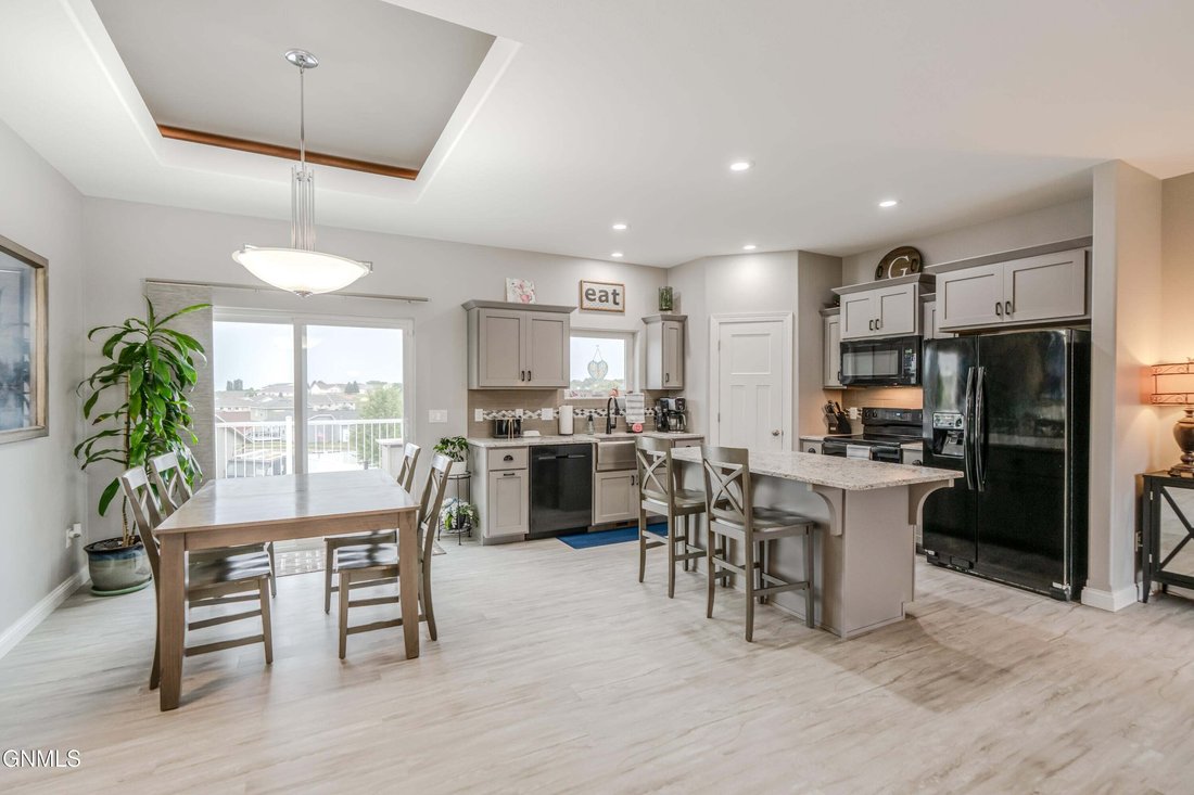 House in Bismarck, North Dakota, United States 4 - 18907019