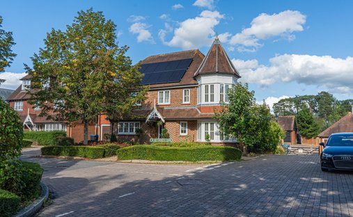 Casa en Bolnore, Haywards Heath, Inglaterra 1