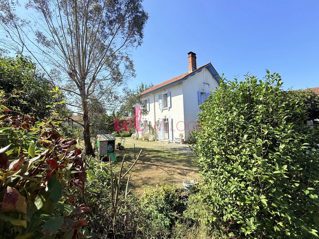 House in Orist, Nouvelle-Aquitaine, France 1 - 18905458