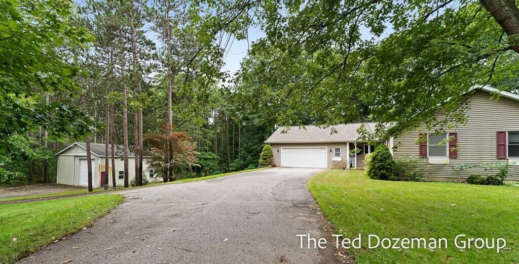 House in West Olive, Michigan, United States 2 - 18906549
