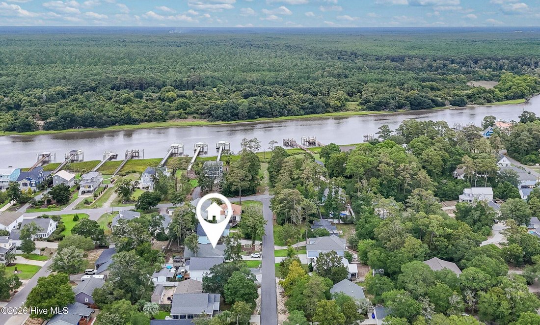 House in Oak Island, North Carolina, United States 5 - 18906343