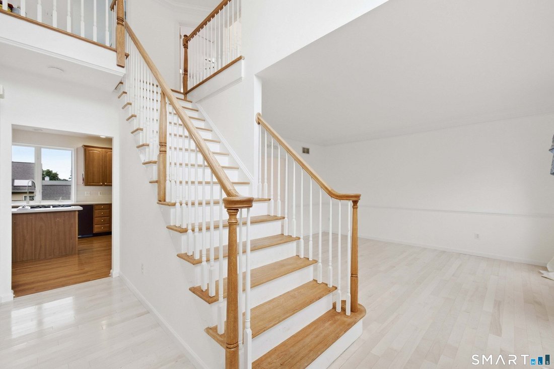 House in Danbury, Connecticut, United States 3 - 18912994