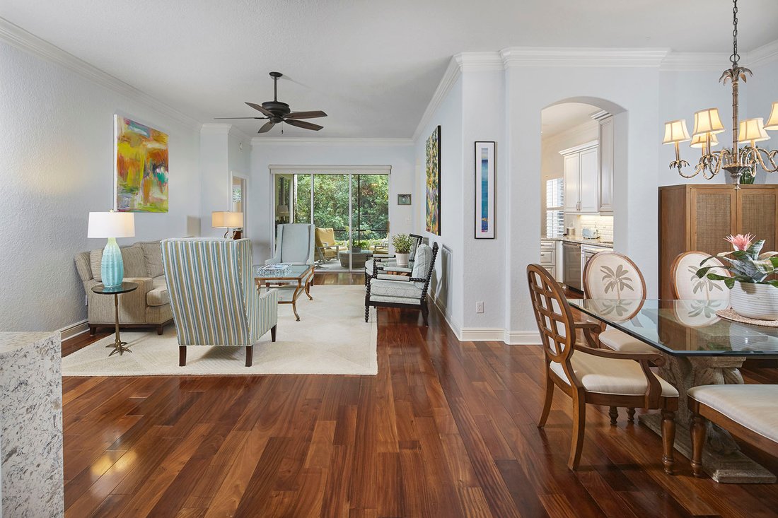 Naples, Florida, United States 1 - 18912268