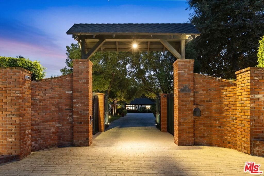 House in Glendale, California, United States 1 - 18908884